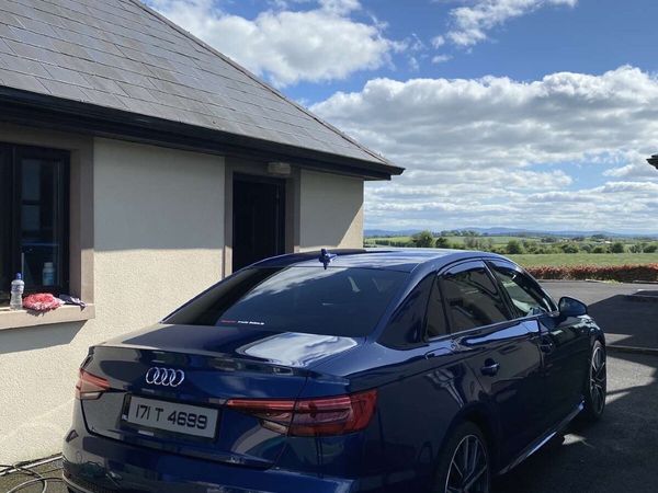 Audi A4 Saloon, Diesel, 2017, Blue