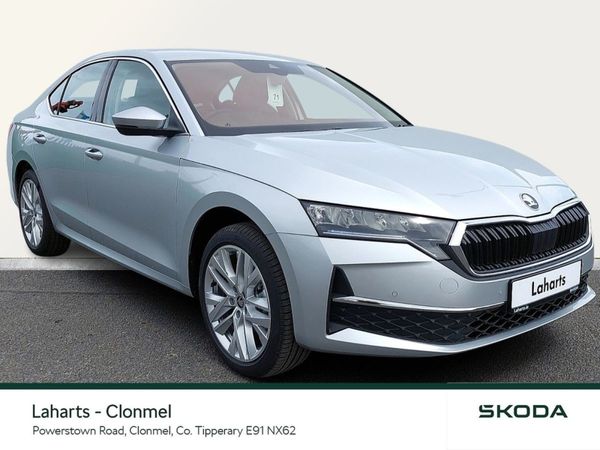 Skoda Octavia Saloon, Diesel, 2025, Silver
