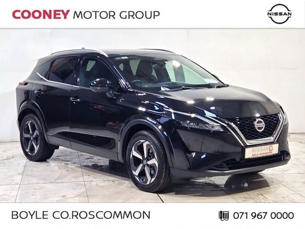 Nissan Qashqai MPV, Petrol, 2022, Black