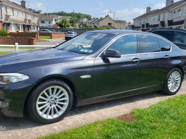 BMW 5-Series Saloon, Diesel, 2011, Grey