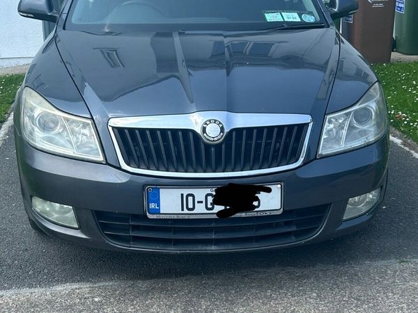 Skoda Octavia Hatchback, Diesel, 2010, Grey