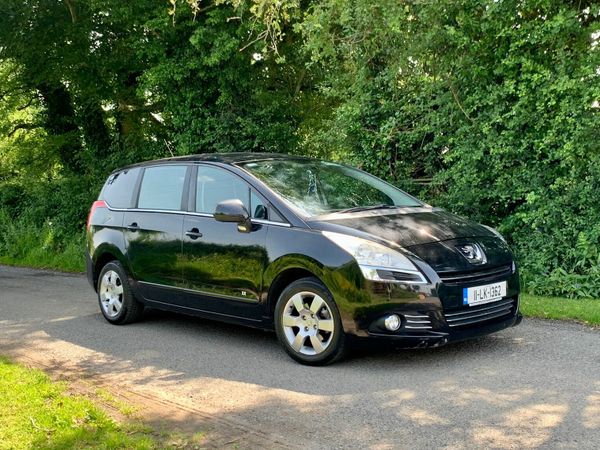 Peugeot 5008 MPV, Diesel, 2011, Black