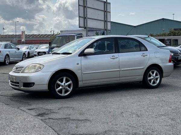Toyota Corolla Saloon, Petrol, 2005, Silver