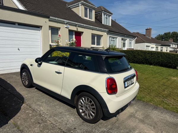Mini Cooper Hatchback, Diesel, 2015, White