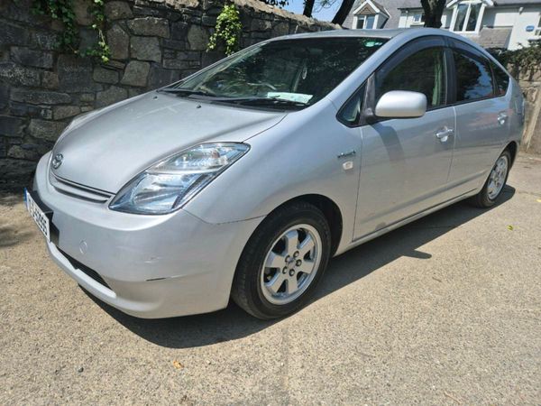 Toyota Prius Hatchback, Petrol Hybrid, 2012, Silver