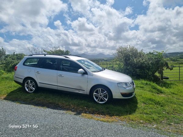 Volkswagen Passat Estate, Diesel, 2009, Silver