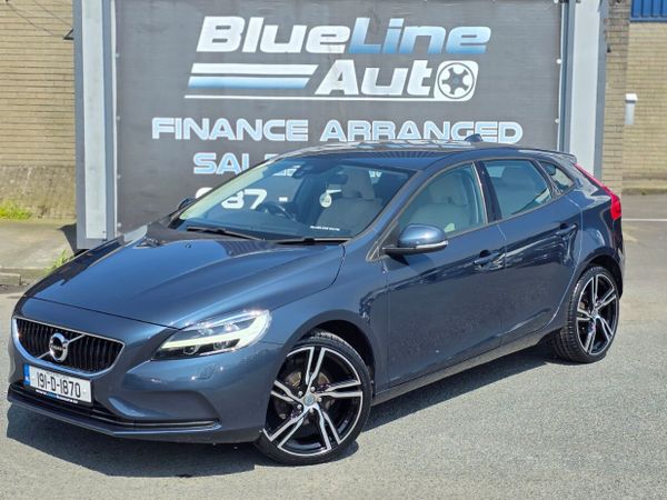 Volvo V40 Estate, Diesel, 2019, Blue