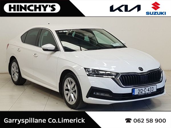 Skoda Octavia Saloon, Petrol, 2021, White