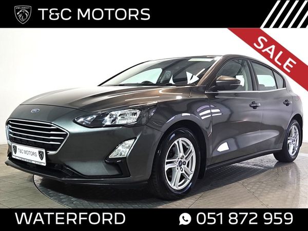 Ford Focus Hatchback, Diesel, 2021, Grey