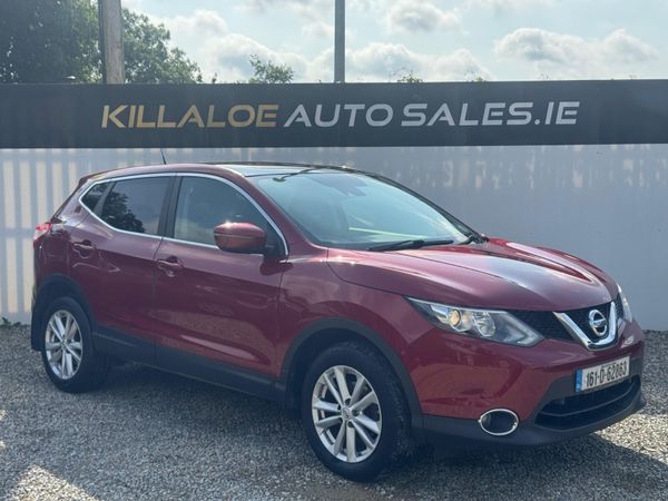 Nissan Qashqai Hatchback, Diesel, 2016, Red