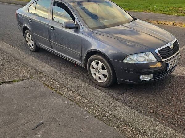 Skoda Octavia Hatchback, Petrol, 2006, Grey
