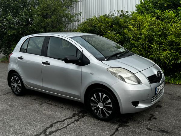 Toyota Yaris Hatchback, Petrol, 2008, Silver