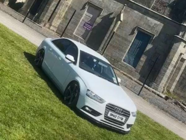 Audi A4 Saloon, Diesel, 2012, White