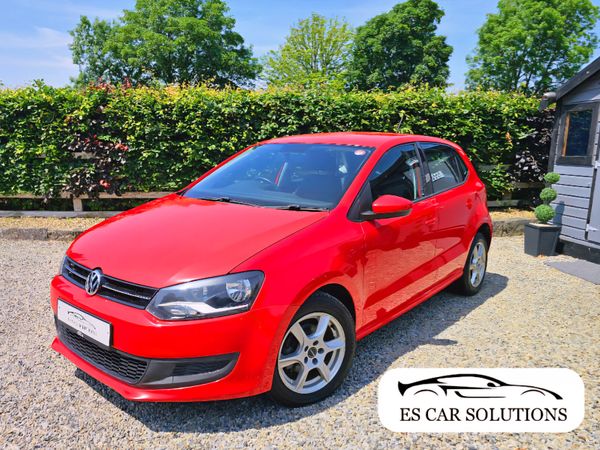 Volkswagen Polo Hatchback, Petrol, 2014, Red