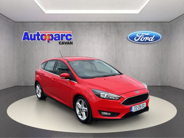 Ford Focus Hatchback, Diesel, 2017, Red