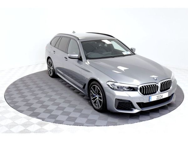 BMW 5-Series Estate, Petrol Plug-in Hybrid, 2024, Grey