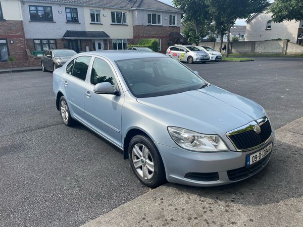 Skoda Octavia Hatchback, Diesel, 2009, Blue