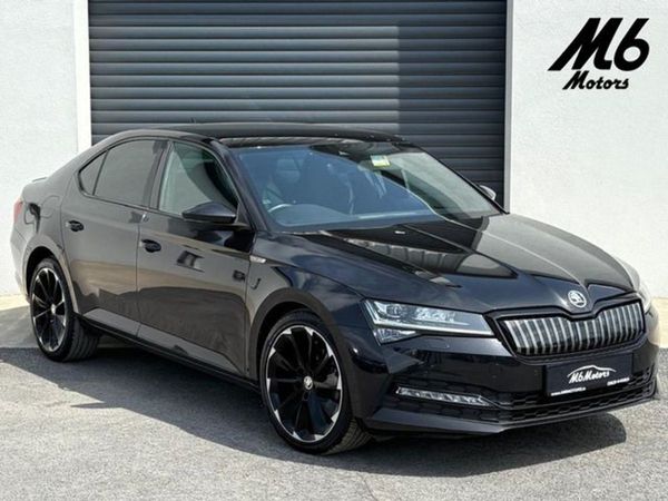 Skoda Superb Hatchback, Hybrid, 2021, Black
