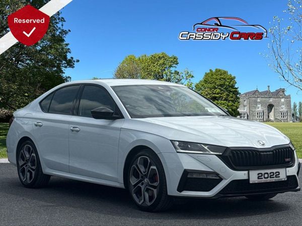 Skoda Octavia Hatchback, Diesel, 2022, White