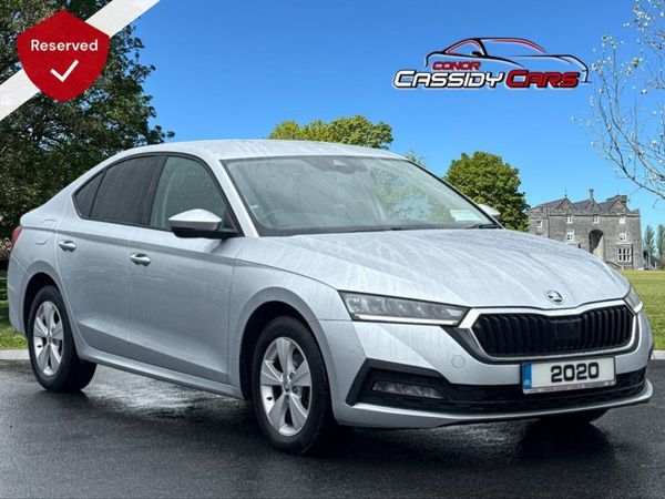Skoda Octavia Hatchback, Diesel, 2020, Silver