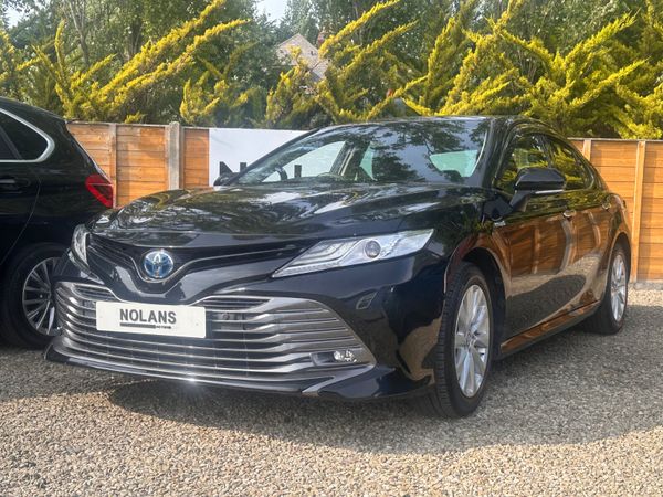 Toyota Camry Saloon, Petrol Hybrid, 2018, Black