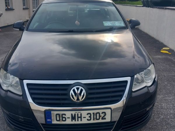 Volkswagen Passat Saloon, Petrol, 2006, Black