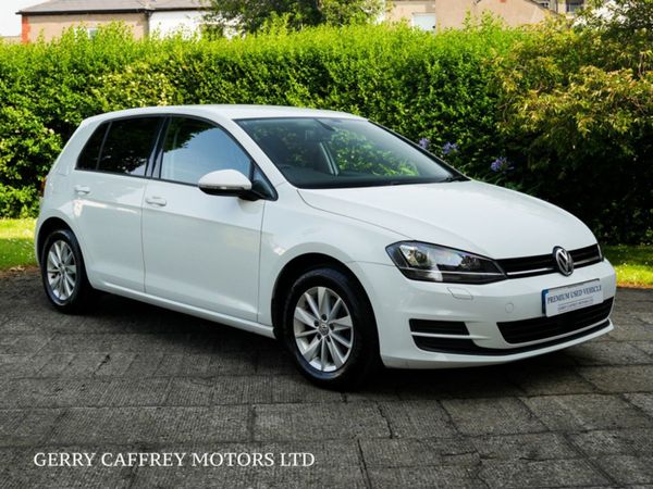 Volkswagen Golf Hatchback, Petrol, 2016, White