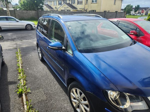 Volkswagen Touran MPV, Diesel, 2010, Blue