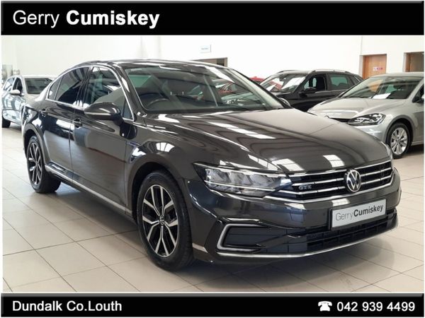 Volkswagen Passat Saloon, Petrol Plug-in Hybrid, 2022, Grey
