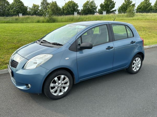 Toyota Yaris Hatchback, Petrol, 2006, Blue