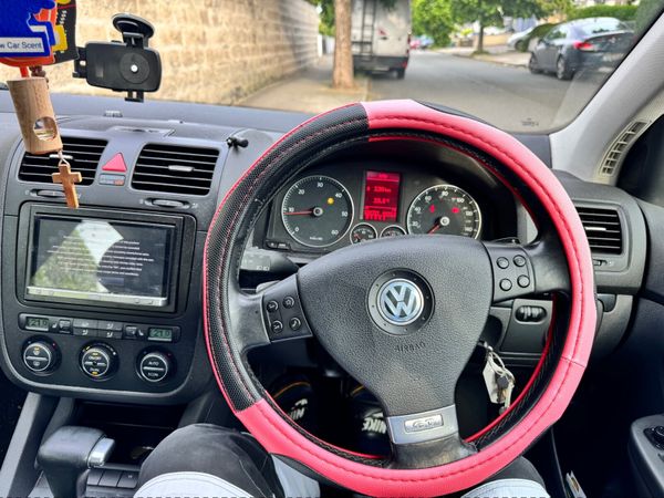 Volkswagen Golf Hatchback, Diesel, 2007, Red