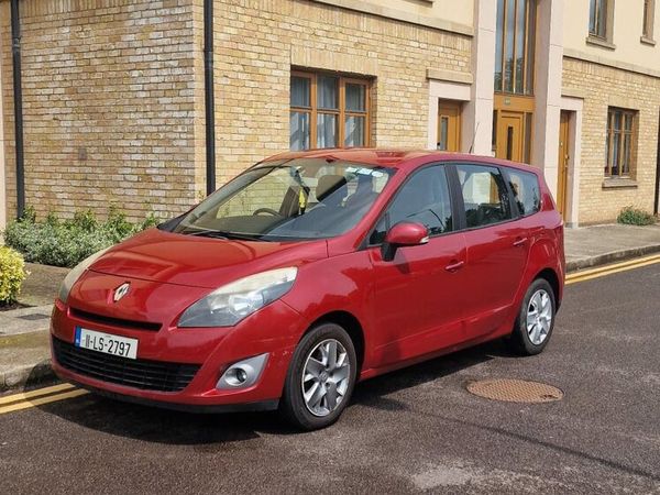 Renault Grand Scenic MPV, Diesel, 2011, Red
