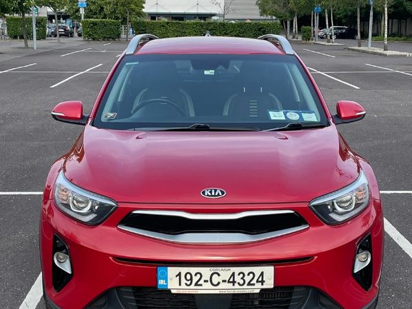Kia Stonic Hatchback, Diesel, 2019, Red