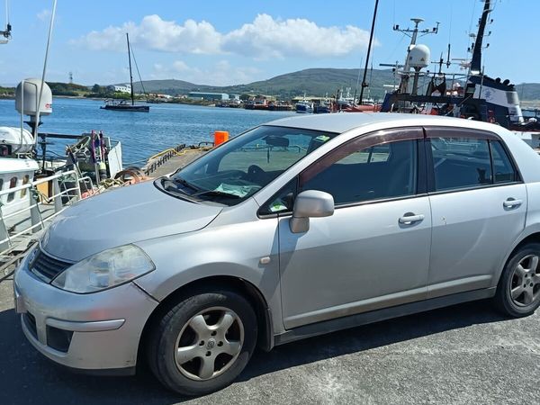 Nissan Tiida Saloon, Petrol, 2007, Silver