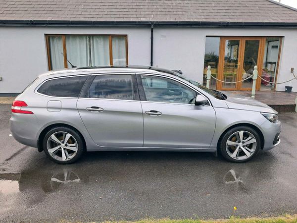 Peugeot 308 Estate, Diesel, 2019, Grey