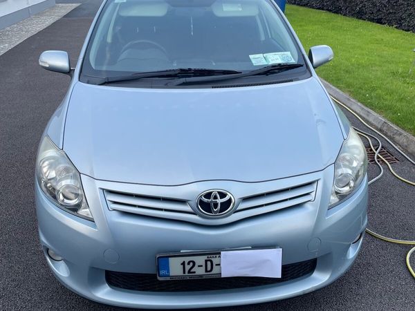 Toyota Auris Hatchback, Petrol, 2012, Blue