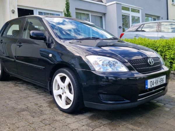 Toyota Corolla Hatchback, Petrol, 2004, Black