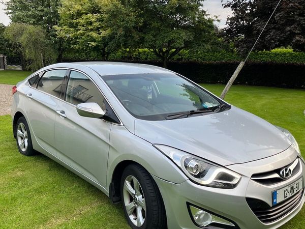 Hyundai i40 Saloon, Diesel, 2012, Silver