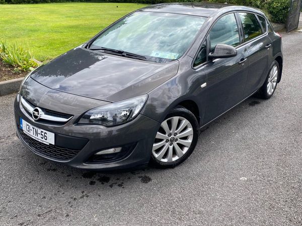 Opel Astra Hatchback, Diesel, 2013, Grey