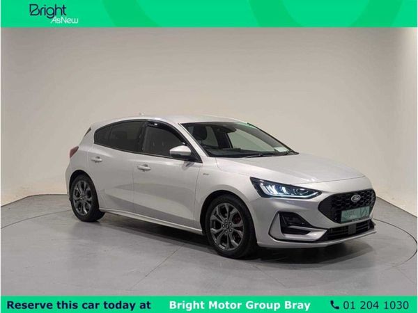 Ford Focus Hatchback, Petrol Hybrid, 2023, Grey