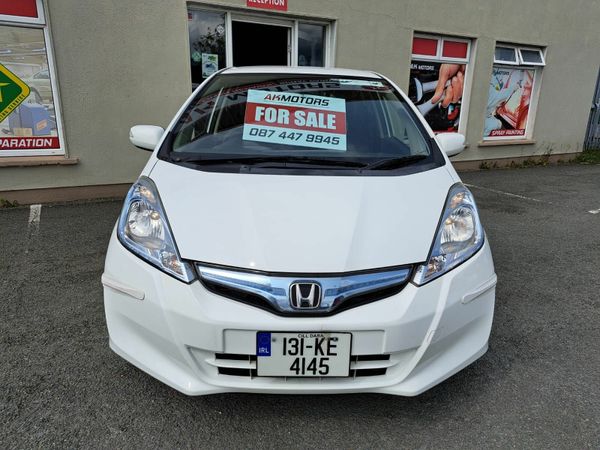Honda Fit Hatchback, Petrol Hybrid, 2013, White