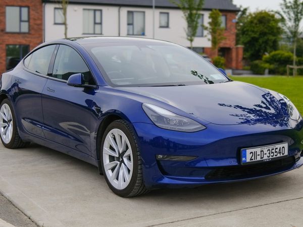 Tesla Model 3 Saloon, Electric, 2021, Blue