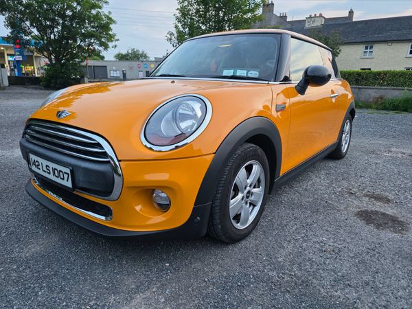 Mini Cooper Hatchback, Petrol, 2014, Yellow