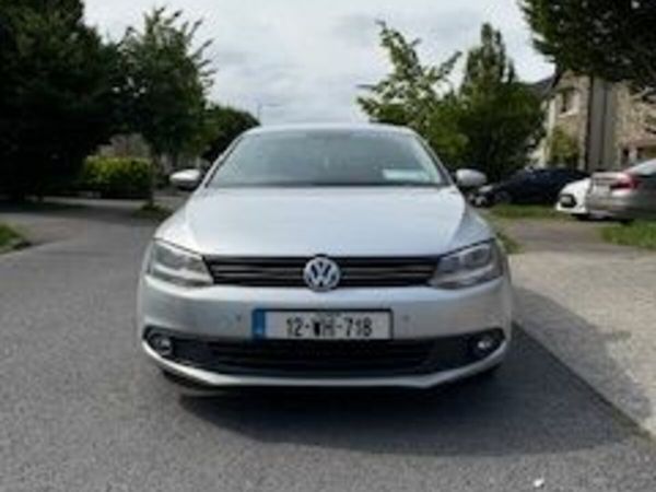 Volkswagen Jetta Saloon, Diesel, 2012, Silver