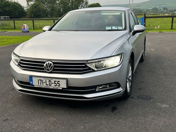 Volkswagen Passat Saloon, Diesel, 2017, Grey