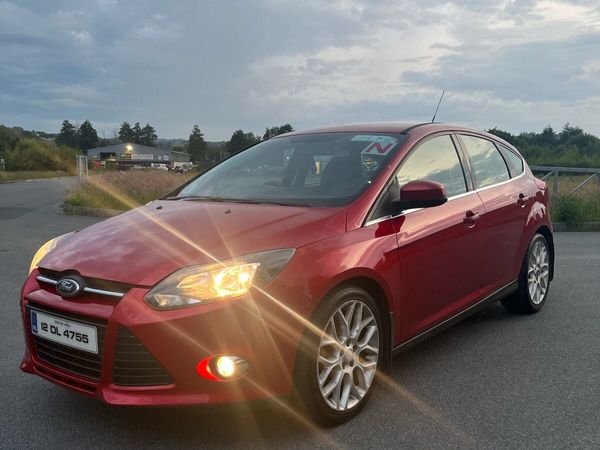 Ford Focus Hatchback, Diesel, 2012, Red