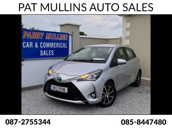 Toyota Yaris Hatchback, Petrol Hybrid, 2018, Grey