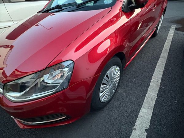 Volkswagen Polo Hatchback, Petrol, 2014, Red