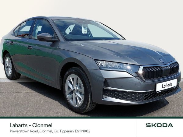 Skoda Octavia Saloon, Diesel, 2025, Grey