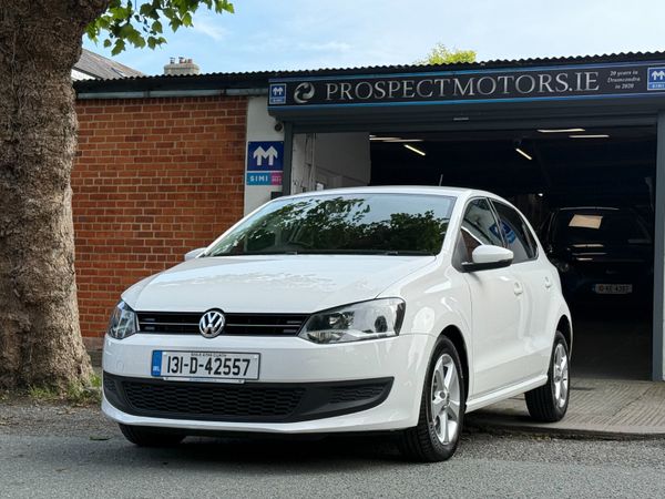 Volkswagen Polo Hatchback, Petrol, 2013, White